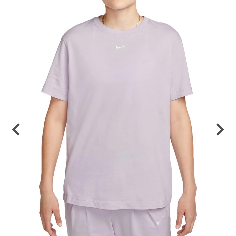 Nike shirt size small